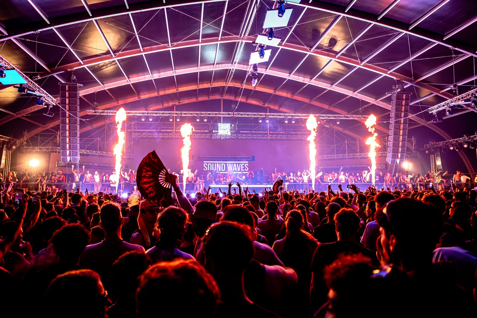 Sound Waves Festival main stage Esmoriz Portugal 2025